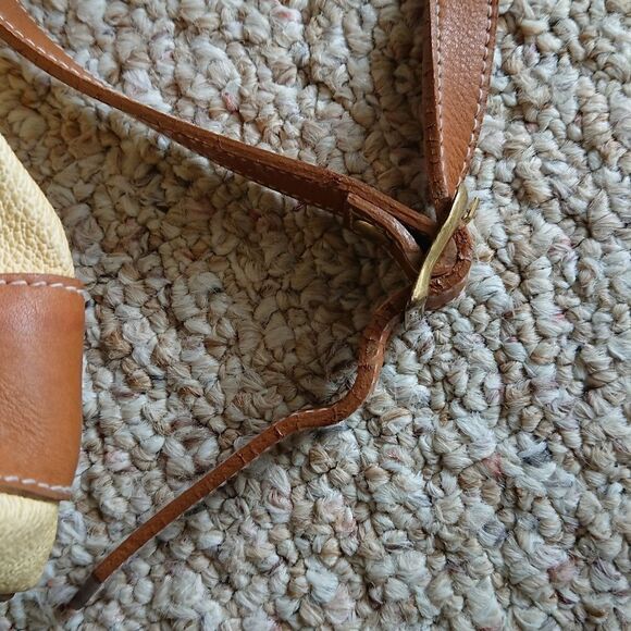 Esprit Vintage light yellow bucket bag, crossbody - Picture 16 of 16